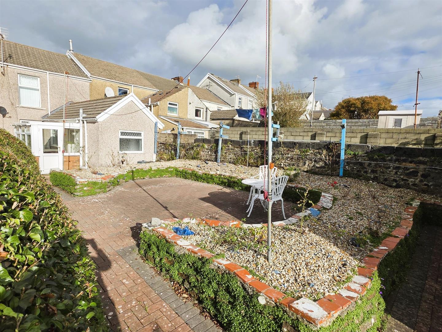 Marble Hall Road, Llanelli, SA15 1NN